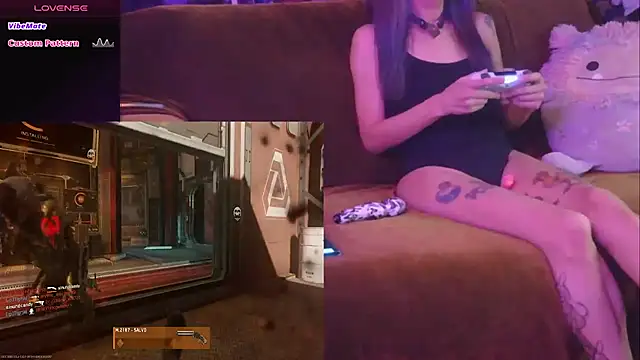 mmmminaDarling online show from 07.10.26