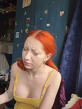 DaddysLittleSlutfox online show from 04.22.26