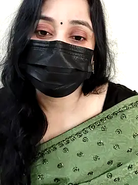 Snapshot of Monica_cams chatting on 10.08.25 Monica cams online show from 10.08.25