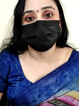 Monica cams online show from 12.17.25