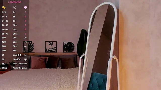 Lynn Martin online show from 04.13.26