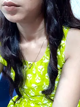 Snapshot of siya_rani67 chatting on 10.14.25 siya rani67 online show from 10.14.25