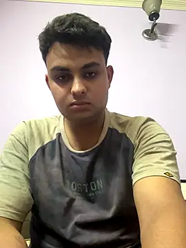 Snapshot of playboyxxx1905 chatting on 10.18.25 playboyxxx1905 online show from 10.18.25