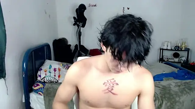 Snapshot of big_lunatic chatting on 10.29.25 big lunatic online show from 10.29.25