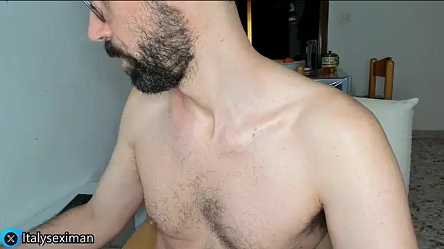 Snapshot of The_Fenix_xxx chatting on 11.28.25 The Fenix xxx online show from 11.28.25