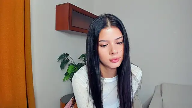 Snapshot of JoCauterucci chatting on 09.17.25 JoCauterucci online show from 09.17.25