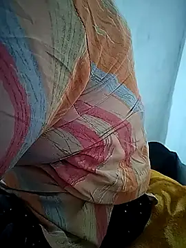 Snapshot of sexy__girls98 chatting on 10.16.25 sexy girls98 online show from 10.16.25