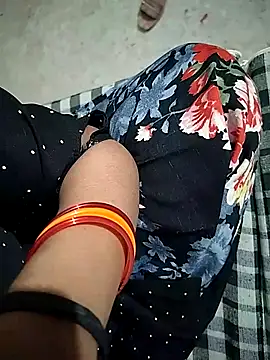 Snapshot of sexy__girls98 chatting on 11.09.25 sexy girls98 online show from 11.09.25