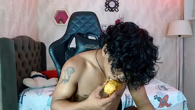 bull cam online show from 10.30.25