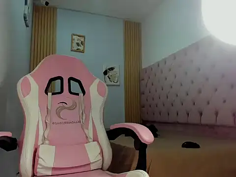 Jax Maliq online show from 11.03.25