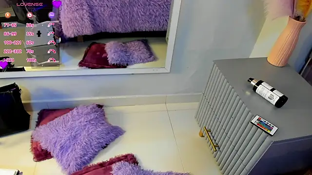 Mia Valentine  online show from 03.14.26