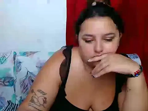 KeilyHall online show from 10.20.25