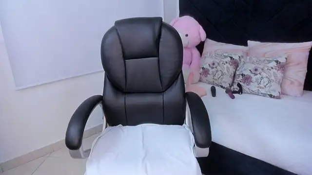 kate lua online show from 12.19.25