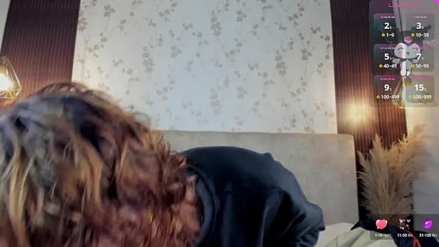 Snapshot of DarcyCullen chatting on 09.18.25 DarcyCullen online show from 09.18.25