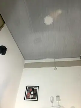 Snapshot of RedVelvet_Dream chatting on 10.23.25 RedVelvet Dream online show from 10.23.25