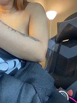 RedVelvet Dream online show from 12.18.25