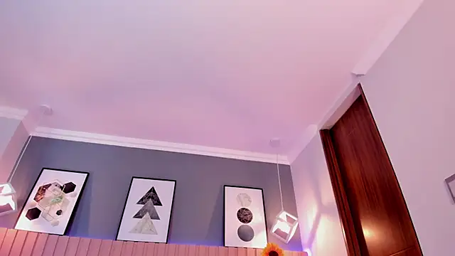Nina Ford online show from 05.20.26