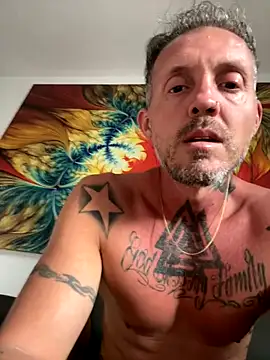 Snapshot of MagicLex1 chatting on 10.03.25 MagicLex1 online show from 10.03.25