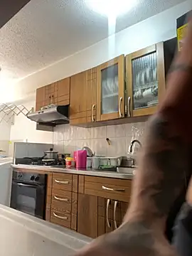 Snapshot of MagicLex1 chatting on 10.23.25 MagicLex1 online show from 10.23.25