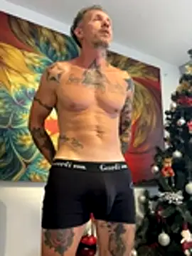 Snapshot of MagicLex1 chatting on 11.14.25 MagicLex1 online show from 11.14.25