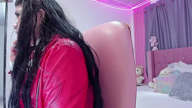 Nayla-Mouna online show from 02.04.26