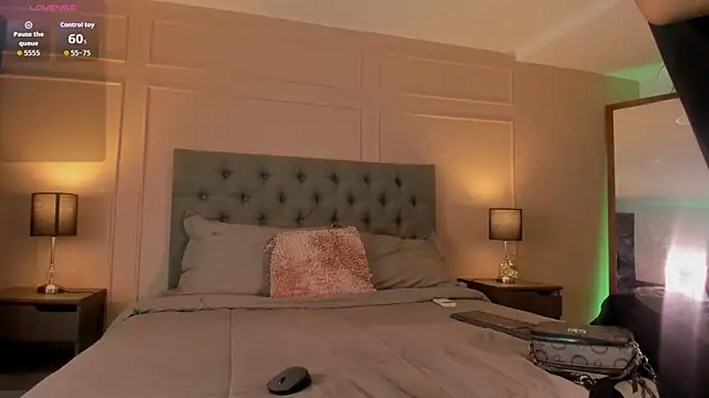 ALICESANDOVAL online show from 10.27.25