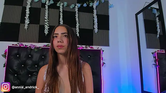  leda swan  online show from 04.03.26