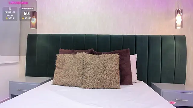 annie clarkson online show from 10.23.25