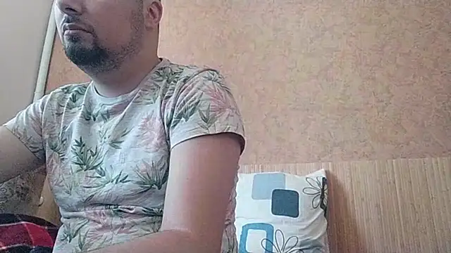 Snapshot of Joseph1Arnold chatting on 09.21.25 Joseph1Arnold online show from 09.21.25