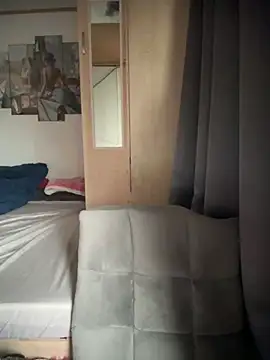 Snapshot of SarahBeii chatting on 11.04.25 SarahBeii online show from 11.04.25