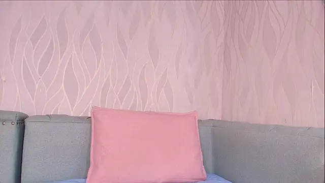 mia scot online show from 10.09.25