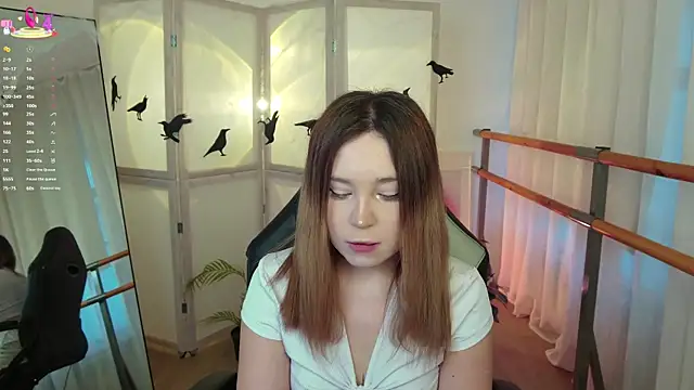 Lina Glow online show from 10.26.25