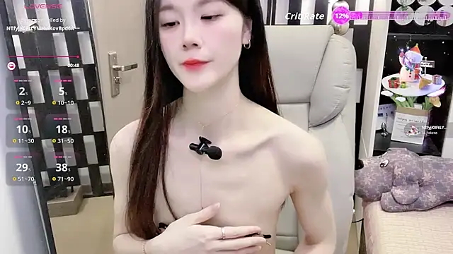 Snapshot of Yueyue-MM chatting on 03.10.26 Yueyue-MM online show from 03.10.26