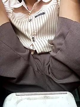 simi-lucy online show from 10.28.25