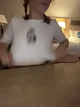 d3luluxx online show from 12.21.25