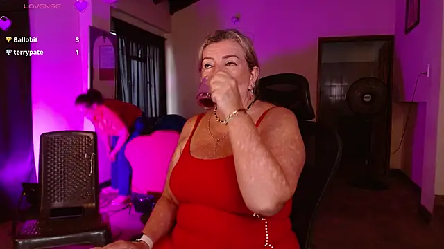  SARAI DUPONT online show from 02.14.26