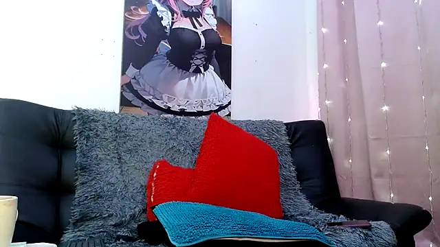 Snapshot of LAHILA_COOPERR chatting on 10.06.25 LAHILA COOPERR online show from 10.06.25