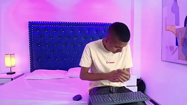 Damian and roxanne online show from 12.03.25