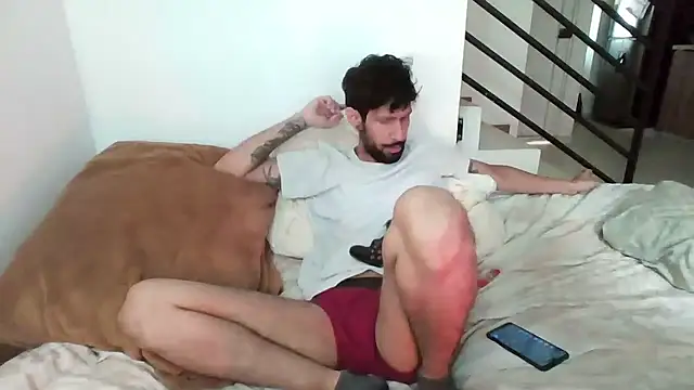 Snapshot of Alejandro92_cali chatting on 01.13.26 Alejandro92 cali online show from 01.13.26