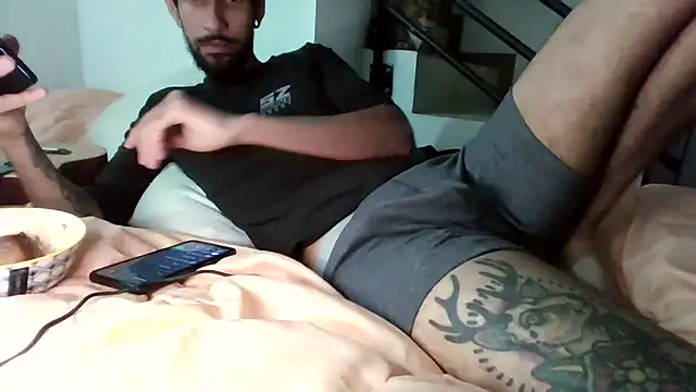 Snapshot of Alejandro92_cali chatting on 02.03.26 Alejandro92 cali online show from 02.03.26