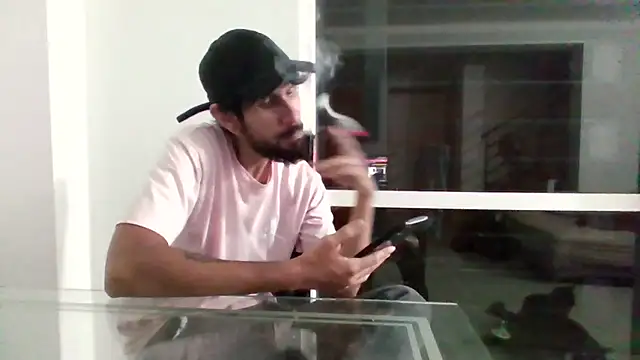 Snapshot of Alejandro92_cali chatting on 02.27.26 Alejandro92 cali online show from 02.27.26