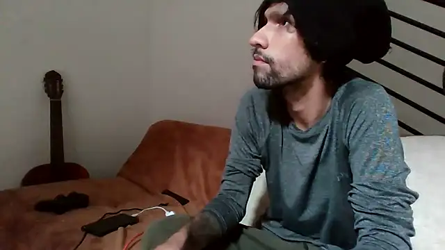 Snapshot of Alejandro92_cali chatting on 06.22.26 Alejandro92 cali online show from 06.22.26