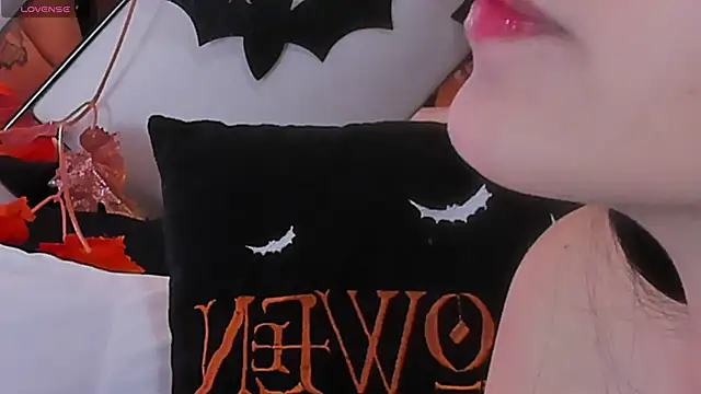 foxybunny online show from 10.22.25