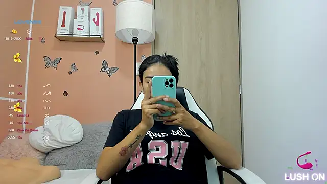 Snapshot of valerihouse chatting on 12.03.24 valerihouse online show from 12.03.24