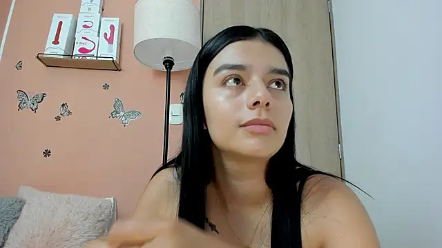 Snapshot of valerihouse chatting on 02.10.25 valerihouse online show from 02.10.25