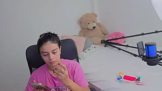 valerihouse online show from 04.10.26