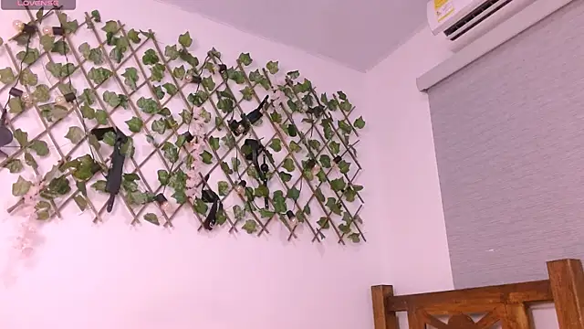 couples-hard-profond online show from 12.17.25