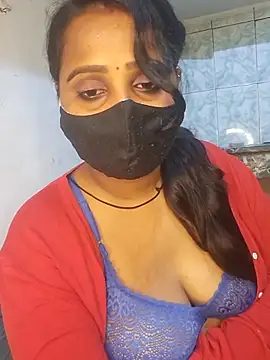 Snapshot of Minu_love chatting on 02.25.26 Minu love online show from 02.25.26