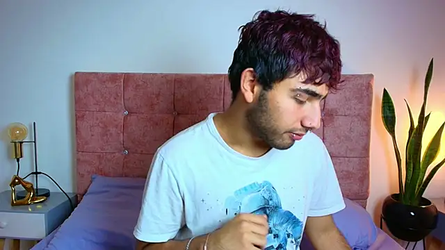 Snapshot of Ares_Alpha chatting on 11.28.25 Ares Alpha online show from 11.28.25