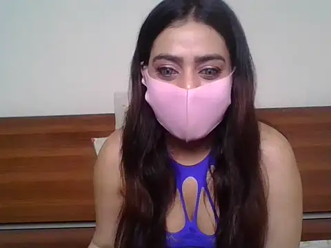 Snapshot of Missbrown24 chatting on 09.14.25 Missbrown24 online show from 09.14.25